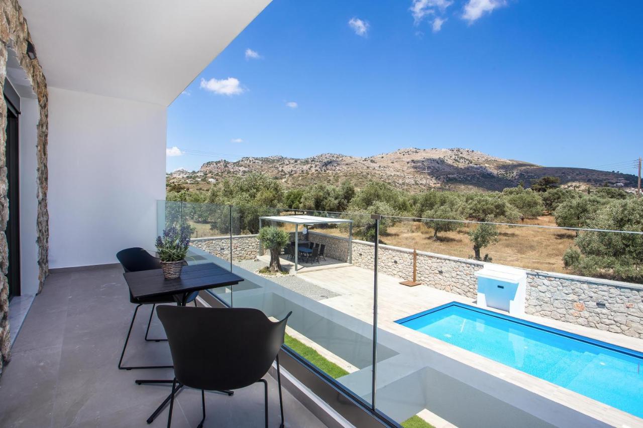 Kastalys Villa Kalithies Bagian luar foto