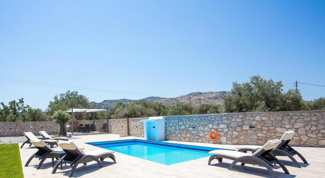 Kastalys Villa Kalithies Bagian luar foto