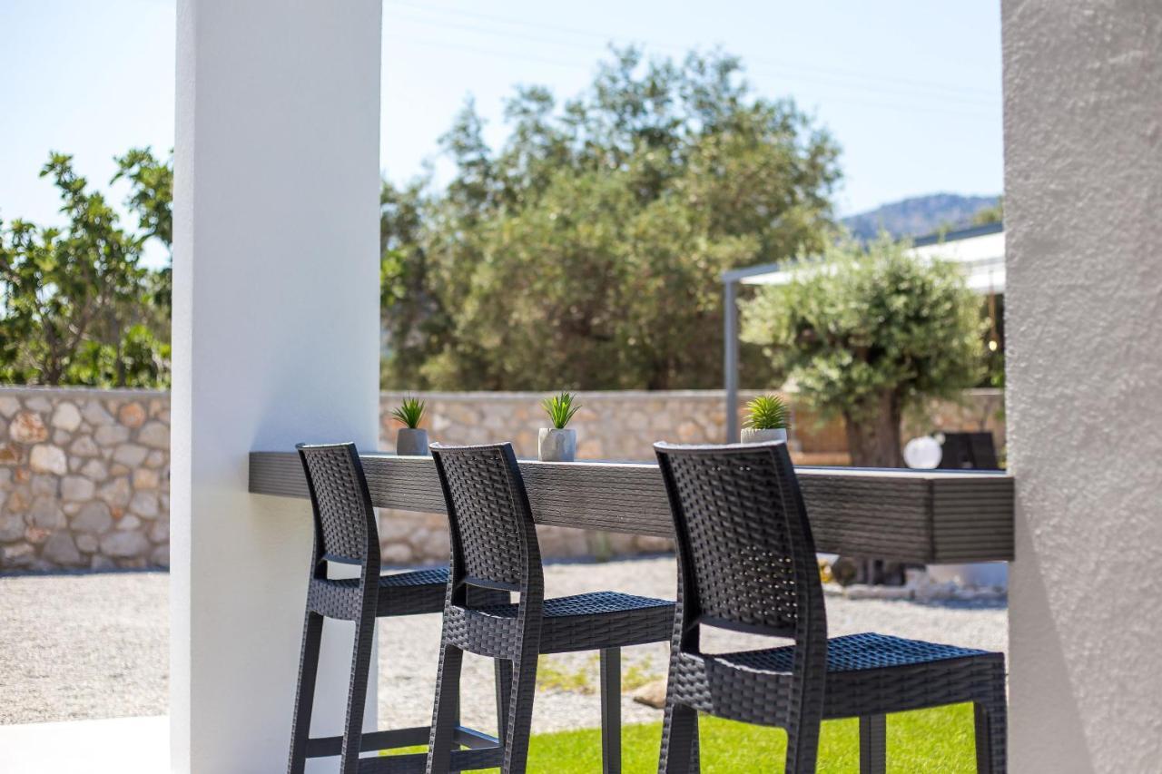 Kastalys Villa Kalithies Bagian luar foto