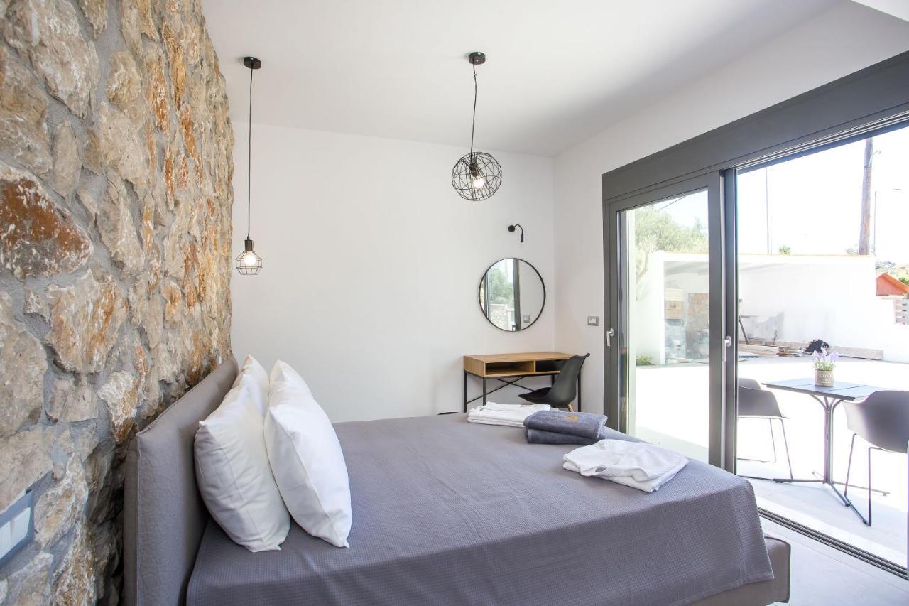 Kastalys Villa Kalithies Bagian luar foto
